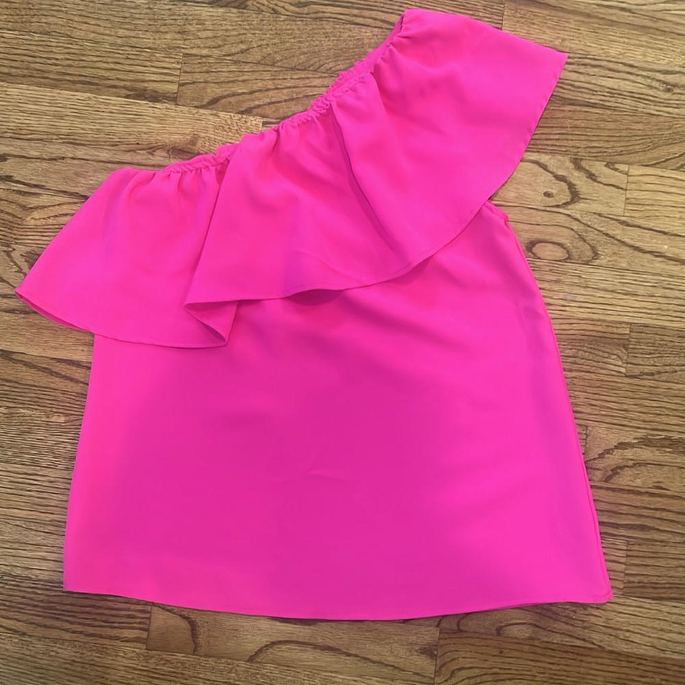 Glam one sleeve top